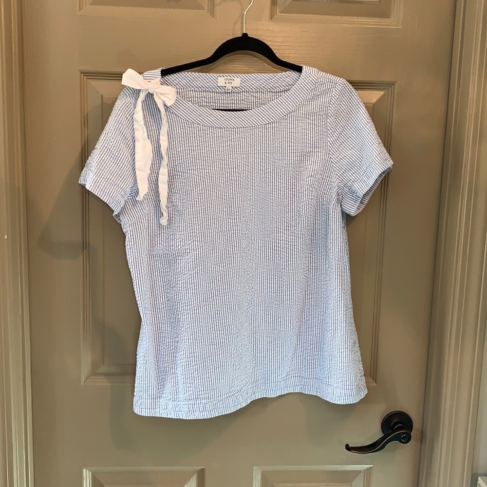 Seersucker boat neck top